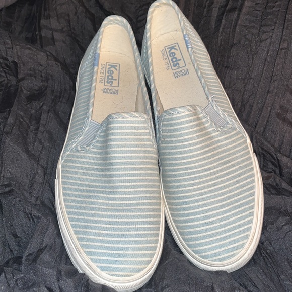 KEDS Dream Foam Slip On Sneakers in blue and white stripes - Picture 2 of 9